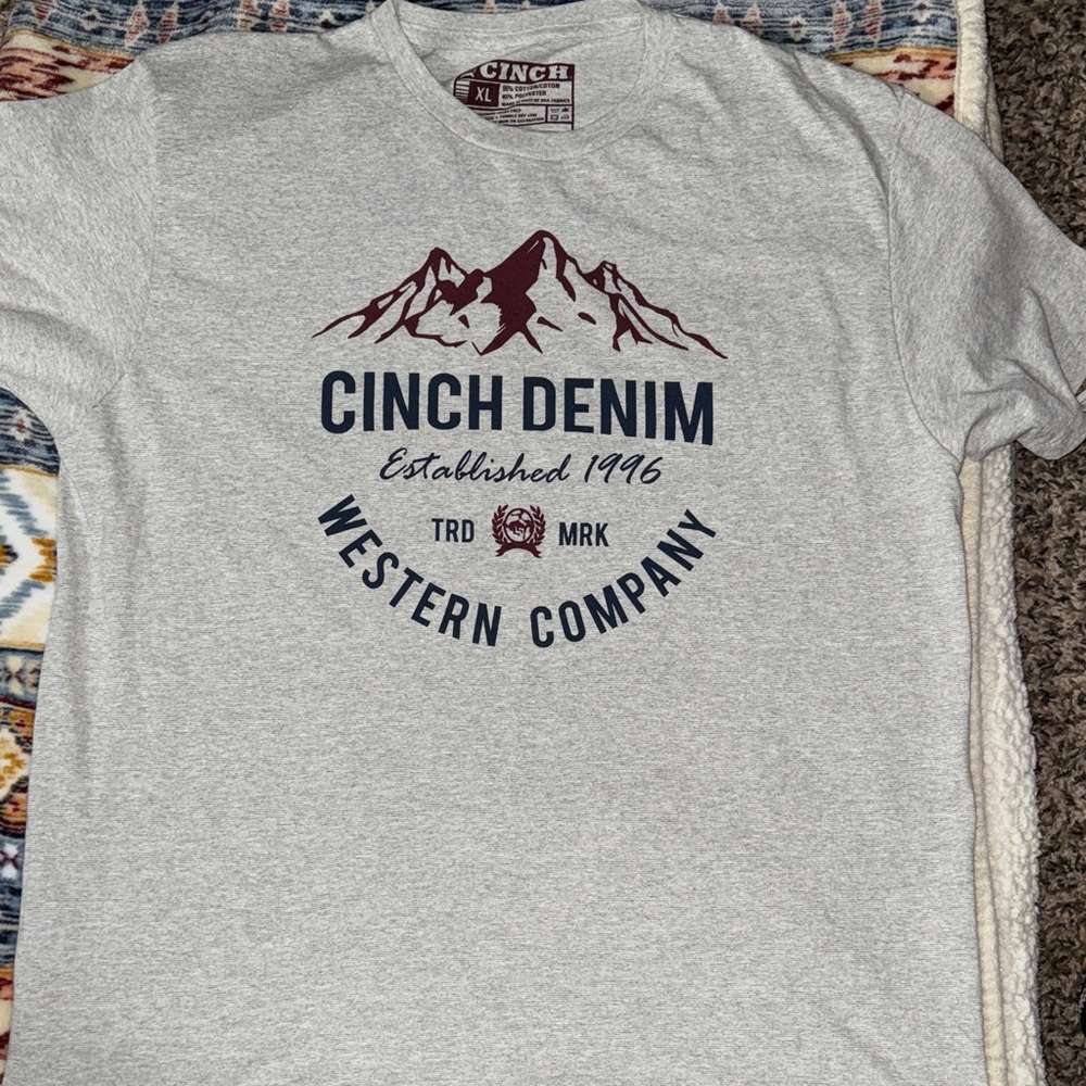 Cinch Light Gray Mountain Graphic Tee